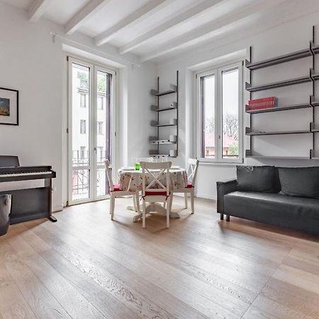Turro Cozy Apartment Milan Bagian luar foto