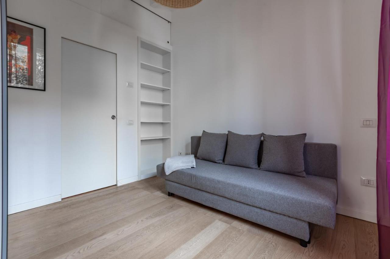 Turro Cozy Apartment Milan Bagian luar foto